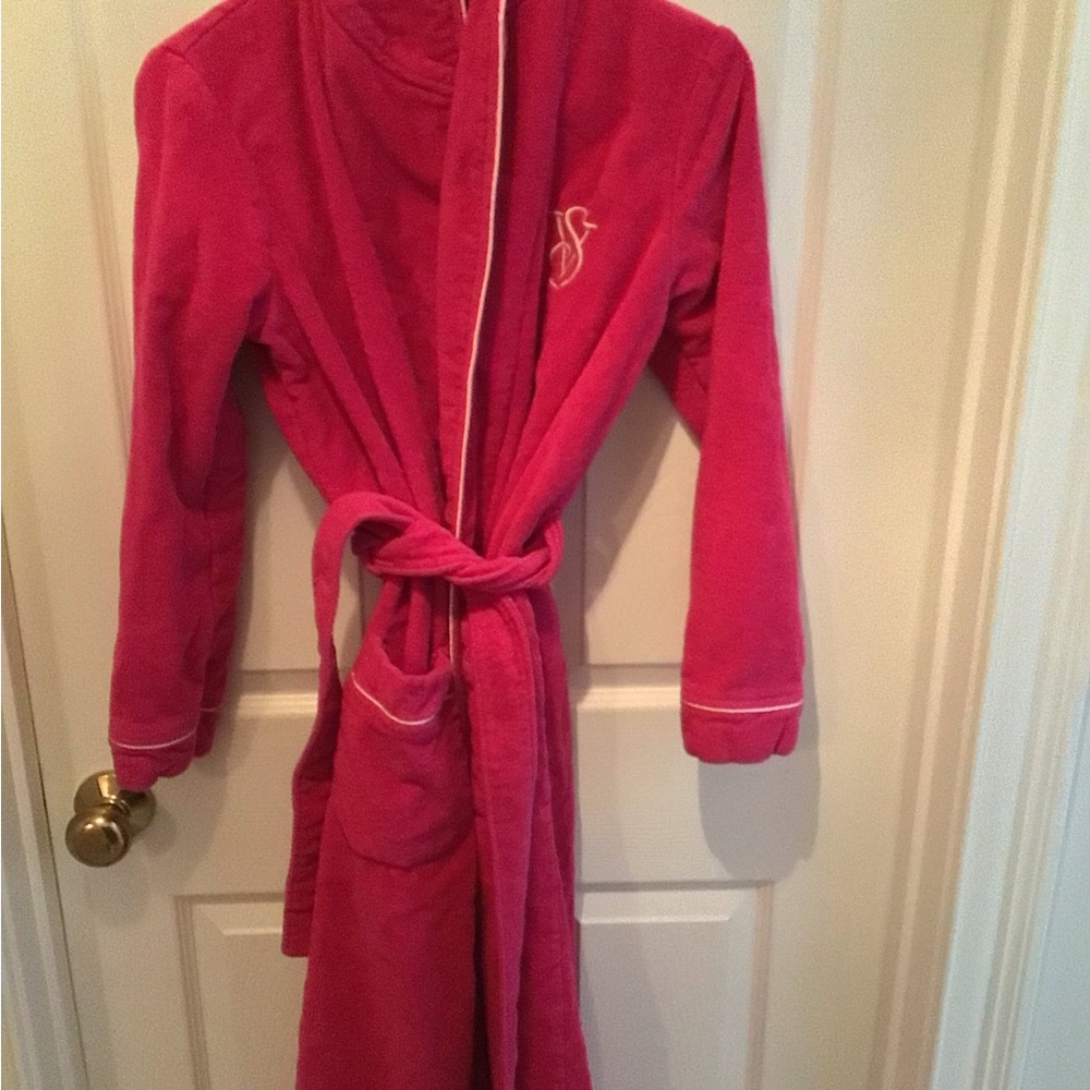 Victoria's Secret Fuchsia Plush Robe - Picture 3 of 5